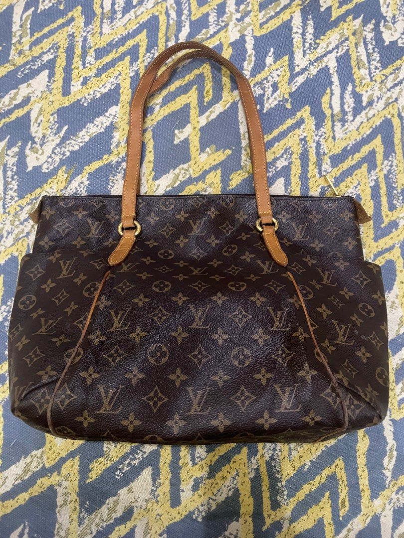 Authentic Vintage Louis Vuitton Monogram Totally MM Tote only