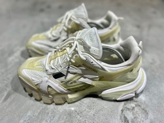 Balenciaga store track 43