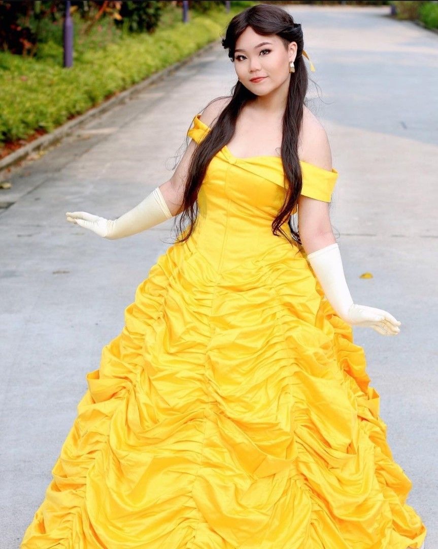 Disney cosplay deals belle
