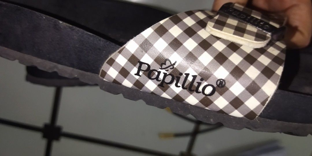 Buffalo shop check birkenstocks