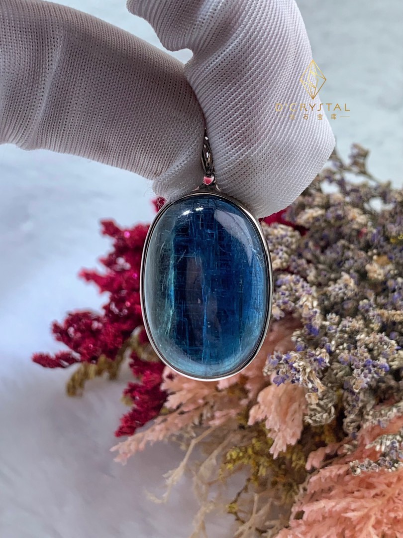 Blue Green Vitreous Kyanite Pendant Top Grade Luxury