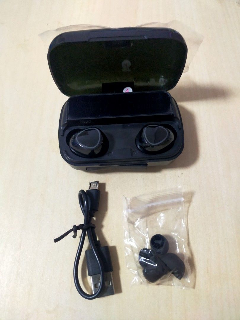 Bluetooth earbuds