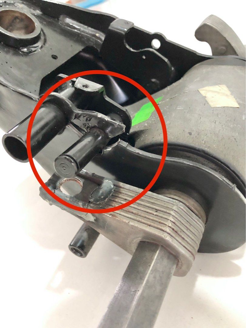 BROKEN Herman Miller Aeron Classic Size B Tilt Mechanism Frame