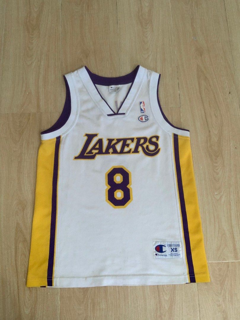 LAKERS (Category: Activewear) located in Baguio. Submitted by dmnddnmd (Listing ID 1253410218, Image 1). Description: LAKERS XS BRYANT #8 XS sa men MEDIUM TO SEMI LARGESA women pin hole sa likod may need irestitch 700 Pangasinan .