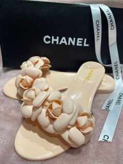 Chanel sandal size 36