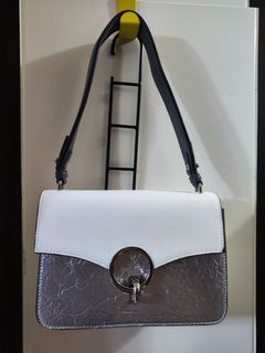 （分類：）位於 。 由 lazy_tom 提交（商品編號 1253479080，圖片 1）。簡介： 。