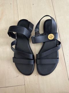 Charles and Keith Sandal (size 38)