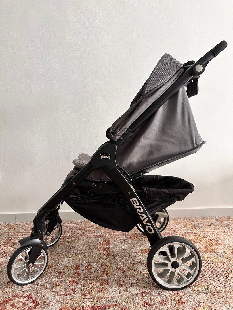 Chicco bravo sales stroller shoulder pads