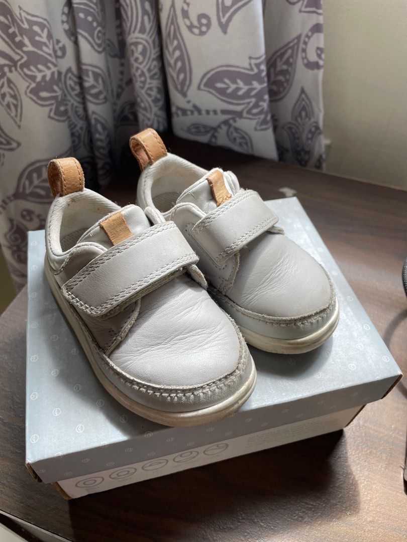 Clarks cloud ember top