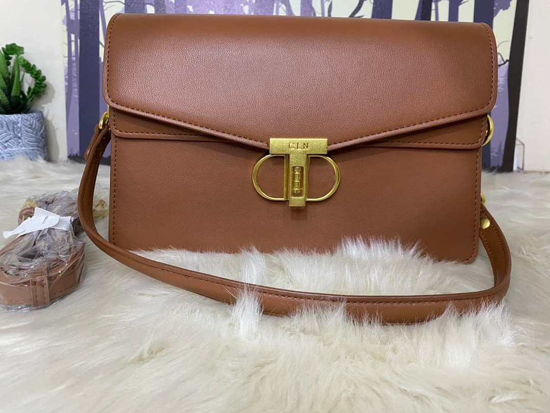 Kathrina Shoulder Bag – CLN