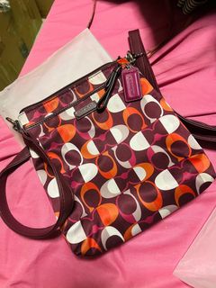 (Category: ) located in . Submitted by thebag_stop (Listing ID 1253488846, Image 1). Description: .