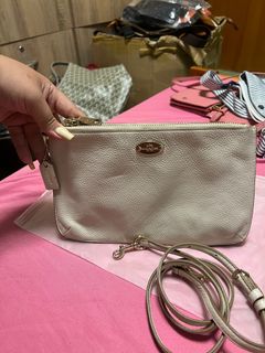 (Category: ) located in . Submitted by thebag_stop (Listing ID 1253490173, Image 1). Description: .