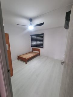 Common room for rental 939 Hougang Street 92