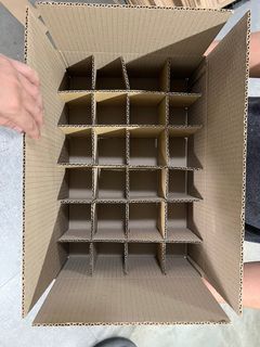 corrugated box with partition? Protect your glass bottles! Get a quotation now!