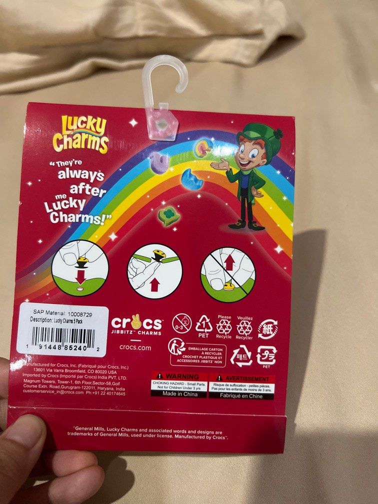 Crocs ori jibbitz lucky charms, Fesyen Wanita, Sepatu di Carousell