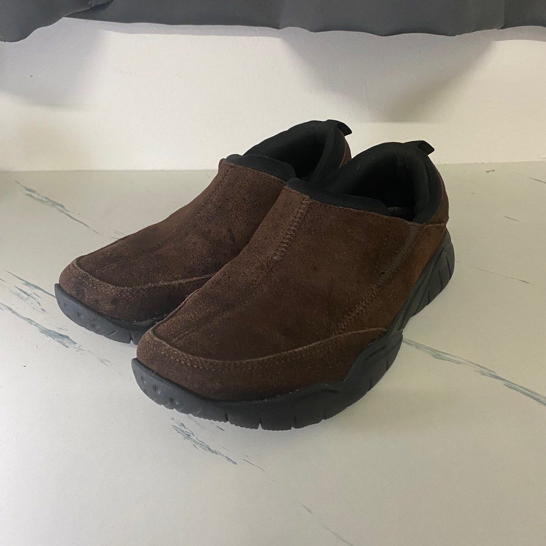Mens suede crocs deals