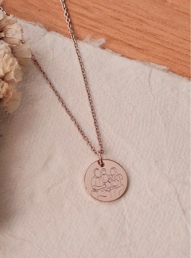 Gold photo engraved discount necklace