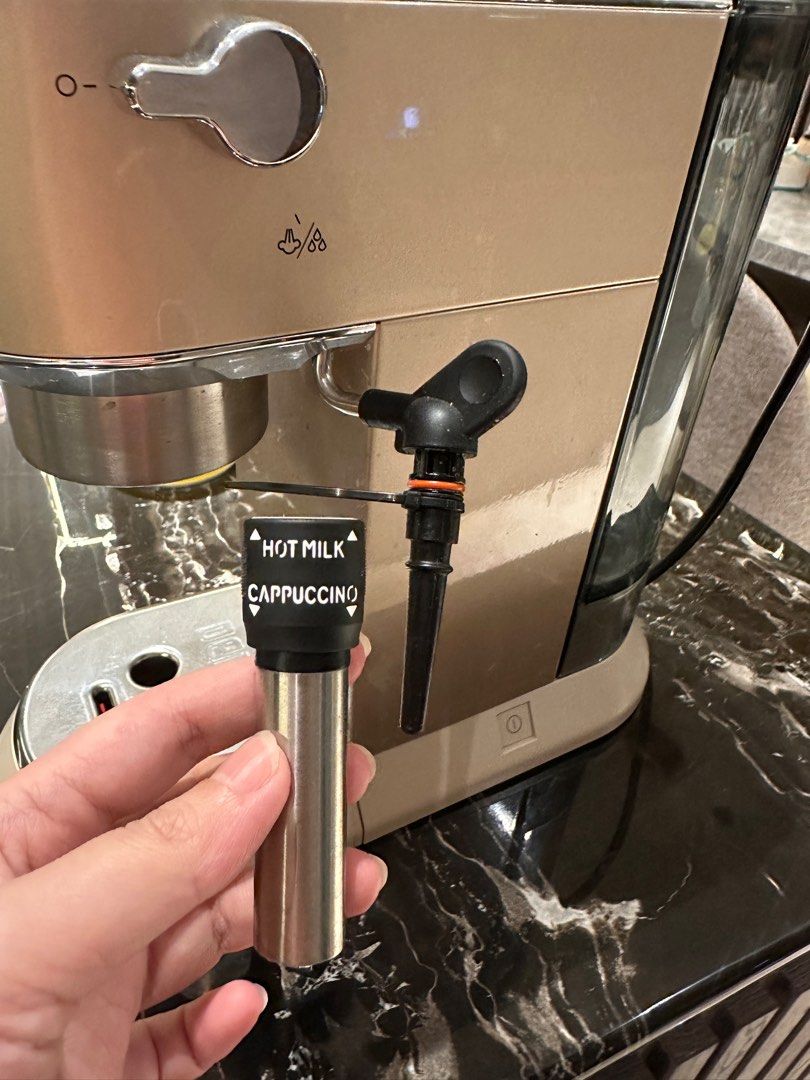 Delonghi Dedica coffee maker in Cream on Carousell