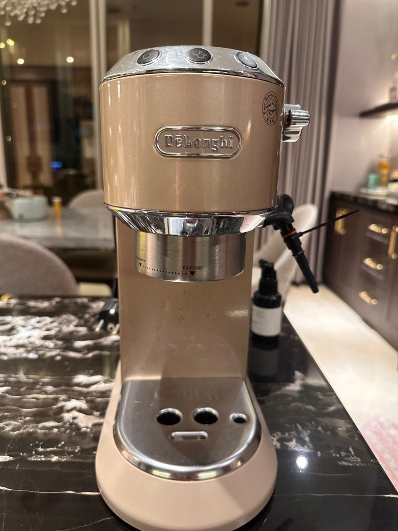 Delonghi Dedica coffee maker in Cream on Carousell