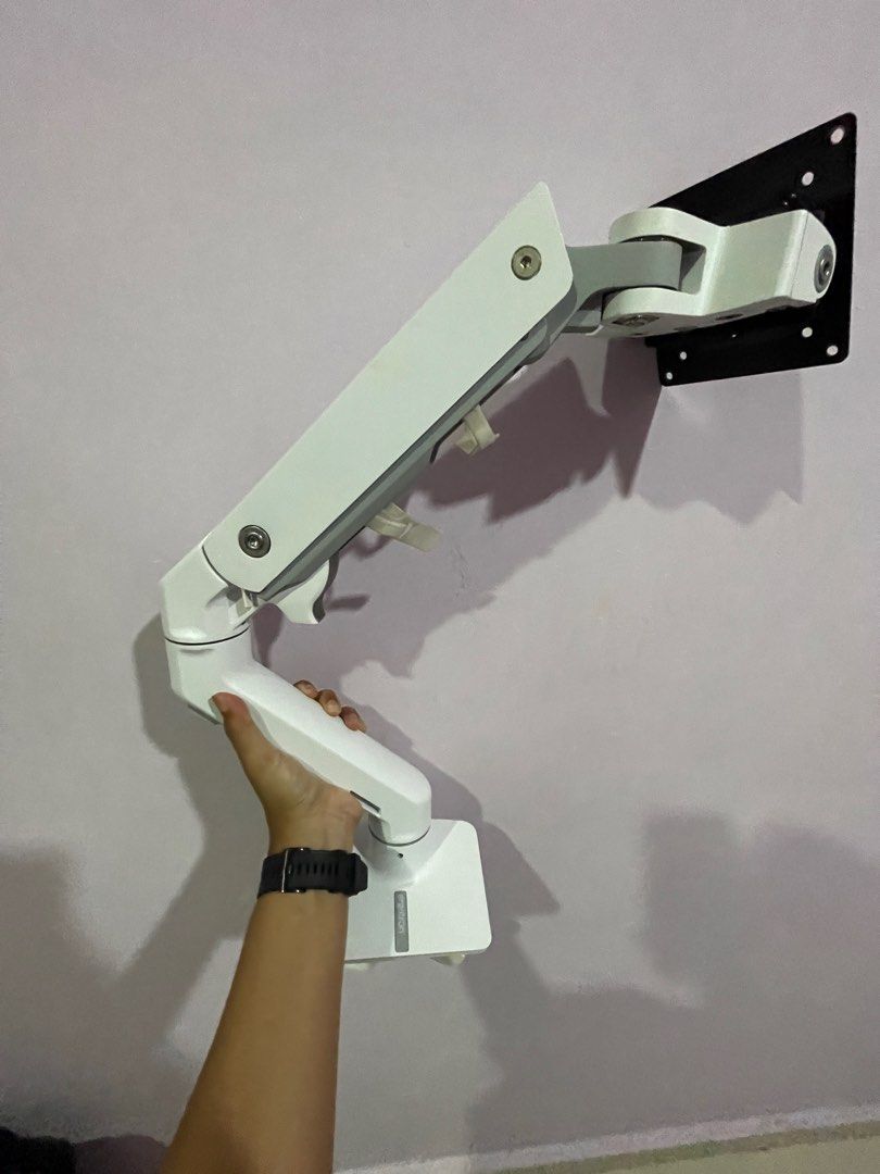 Ergotron single monitor arm, Computers & Tech, Parts & Accessories