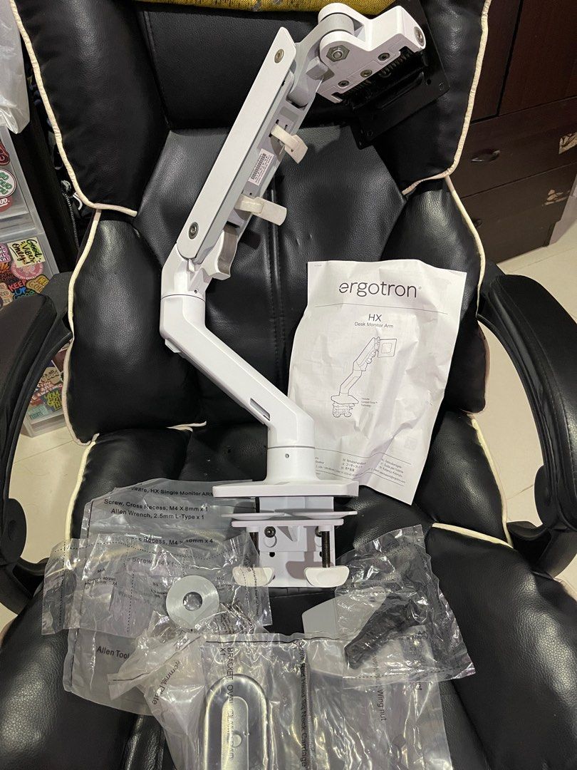 Ergotron single monitor arm, Computers & Tech, Parts & Accessories