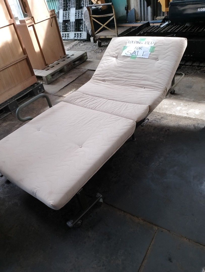 2nd hand shop folding bed