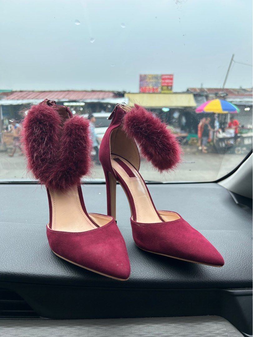 Fuzzy heels clearance forever 21