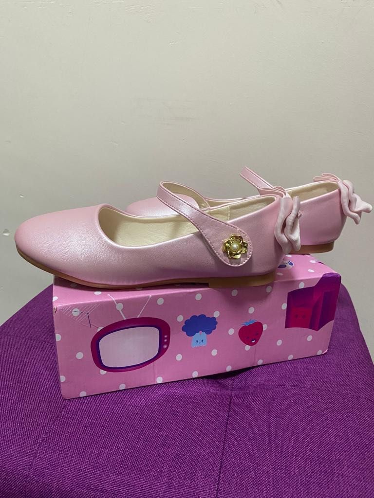 Girls size 12 new arrivals dress shoes