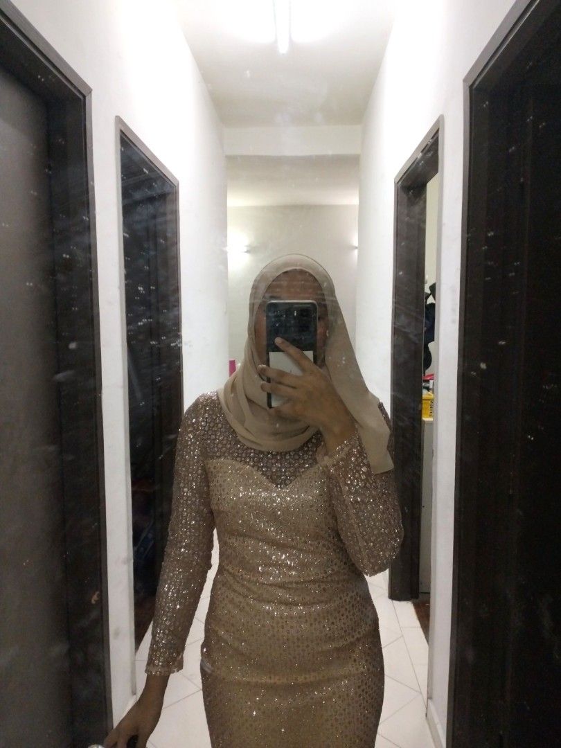 Dress gala hotsell dinner hijab