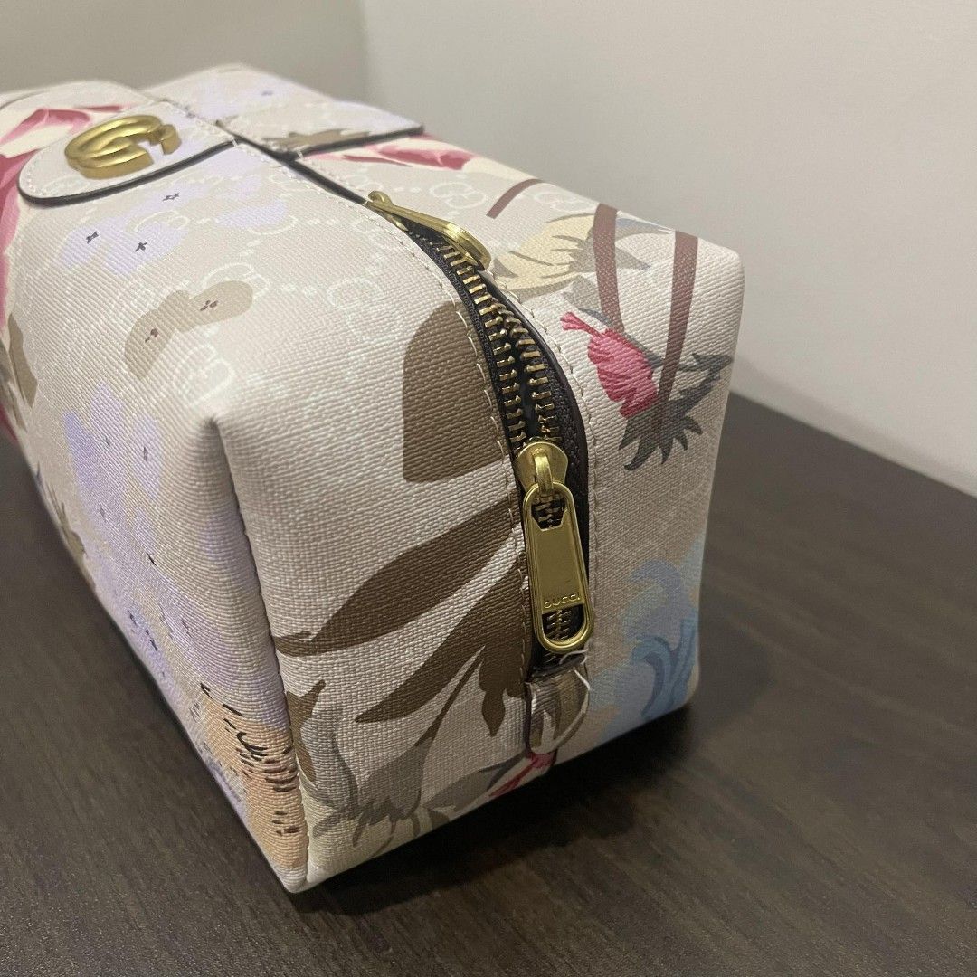 Gucci toiletry bag discount floral