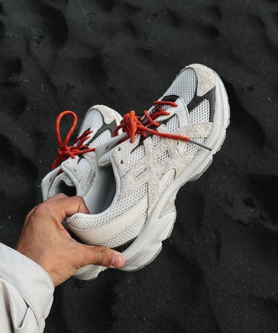 Asics shop studio review
