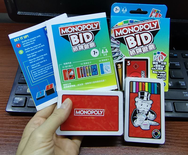 HASBRO孩之寶香港版MONOPOLY BID大富翁卡牌游戲, 興趣及遊戲, 玩具