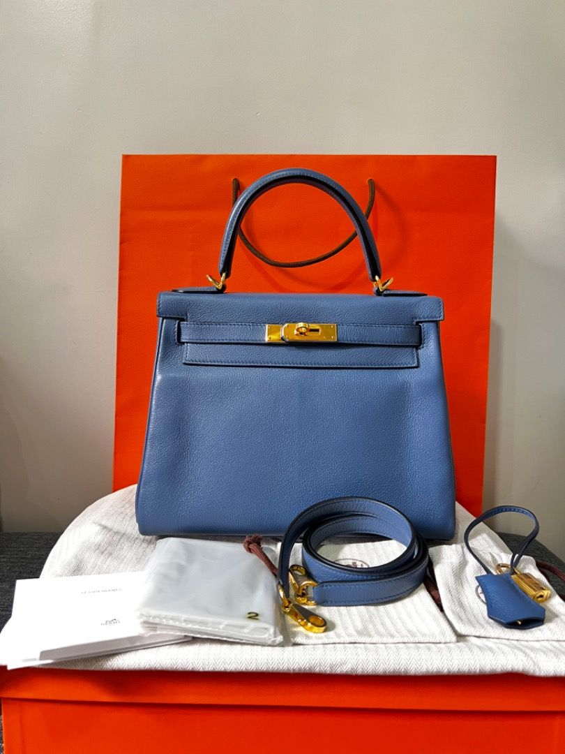 100% Authentic Hermes Kelly 25 Swift Orange PHW Condition 9/10 Comes with  Dustbag Lockset and Clochette, Luxury, Bags & Wallets on Carousell