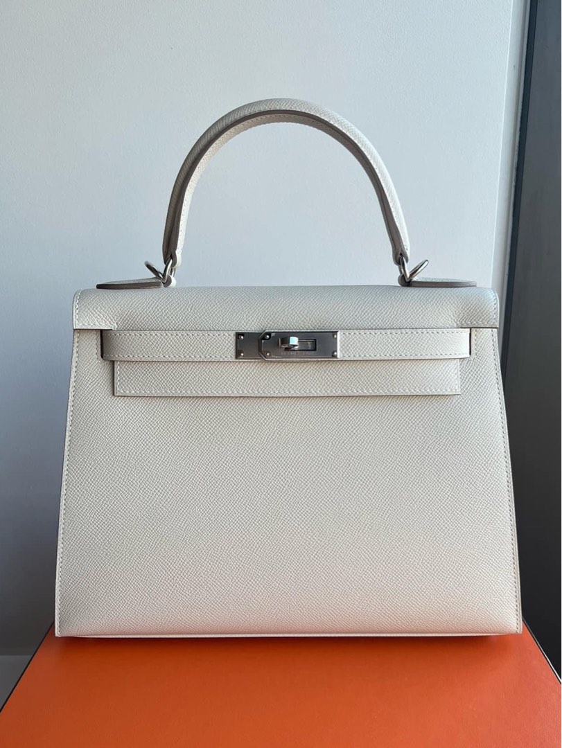 Hermes Kelly 20 in craie / gris asphalt ghw stamp B, Luxury, Bags & Wallets  on Carousell