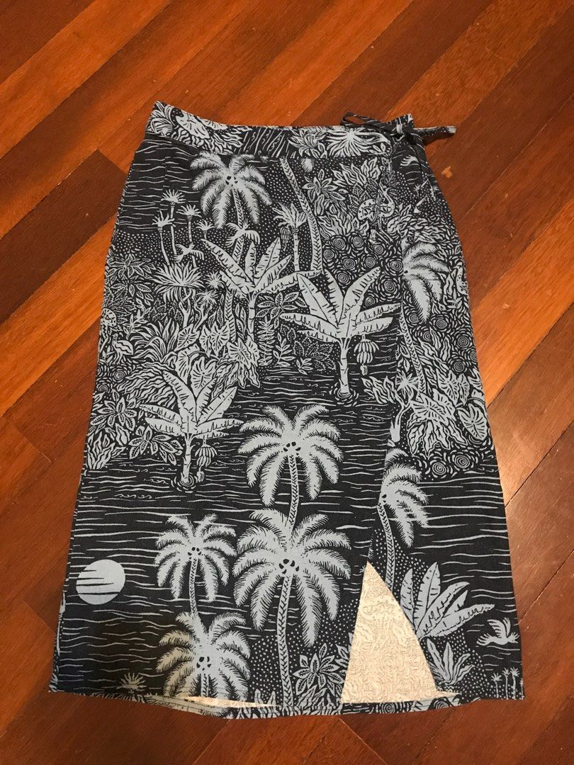 H M cotton navy blue wrap skirt Women s Fashion Bottoms Skirts