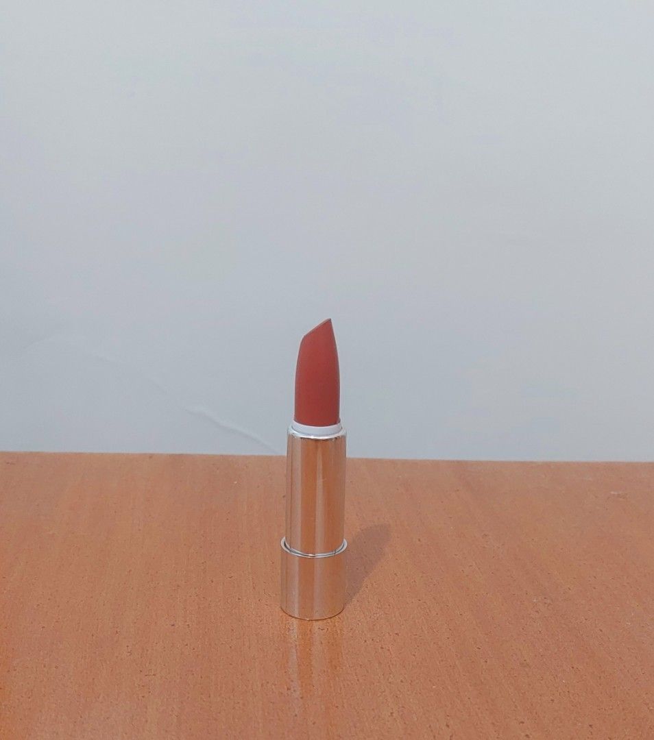 Issy and Co Instagram: Unveiling the Captivating World of Beauty Excellence!