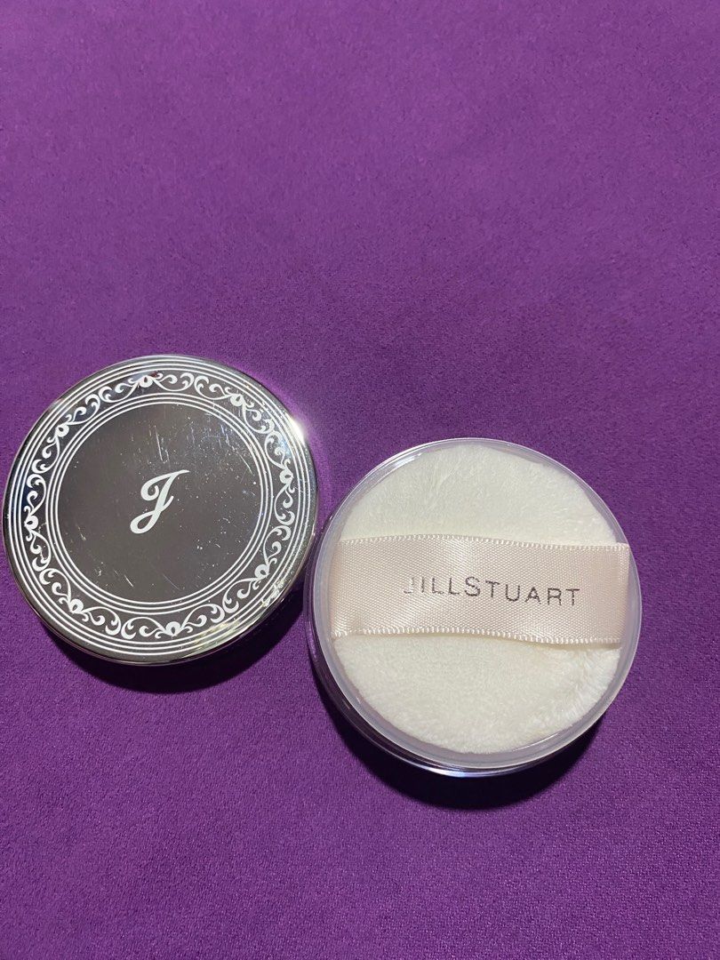 Jill Stuart setting powder (Category: Makeup) located in Makati City. Submitted by khatiecat (Listing ID 1253388037, Image 3). Description: brand new, sealed setting powder and translucent powder in natural shade nice compact package.