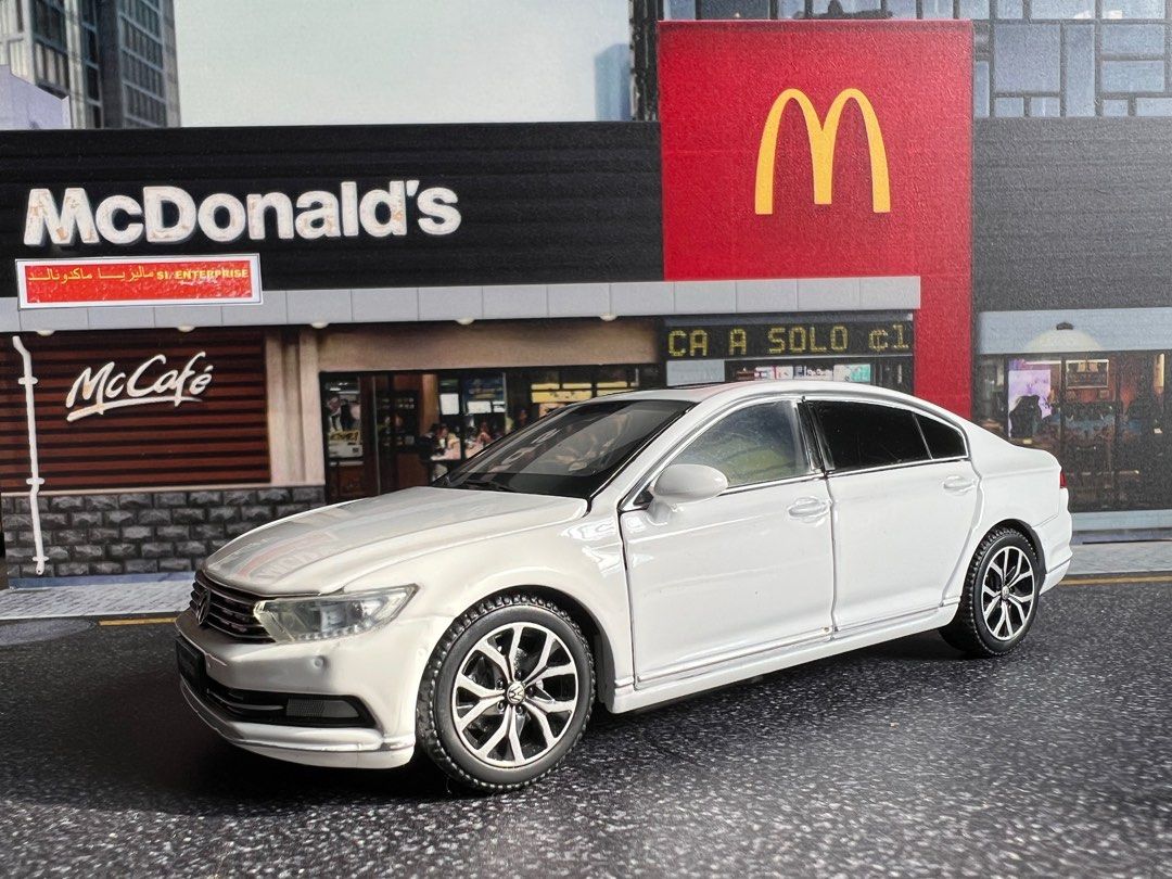 Passat diecast store