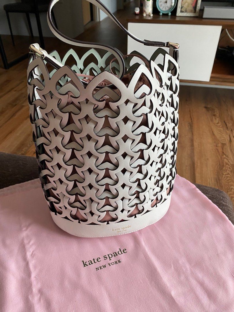 Kate Spade Dorie Bucket Bag medium