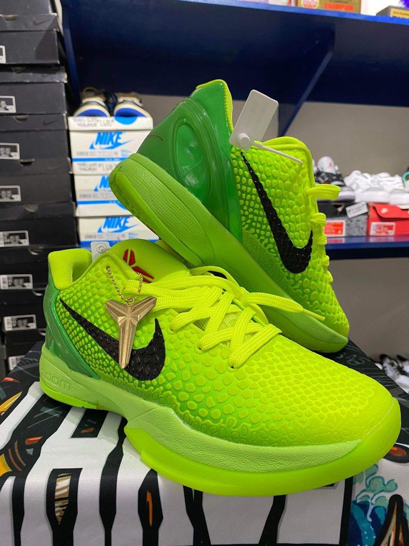 kobes grinch shoes
