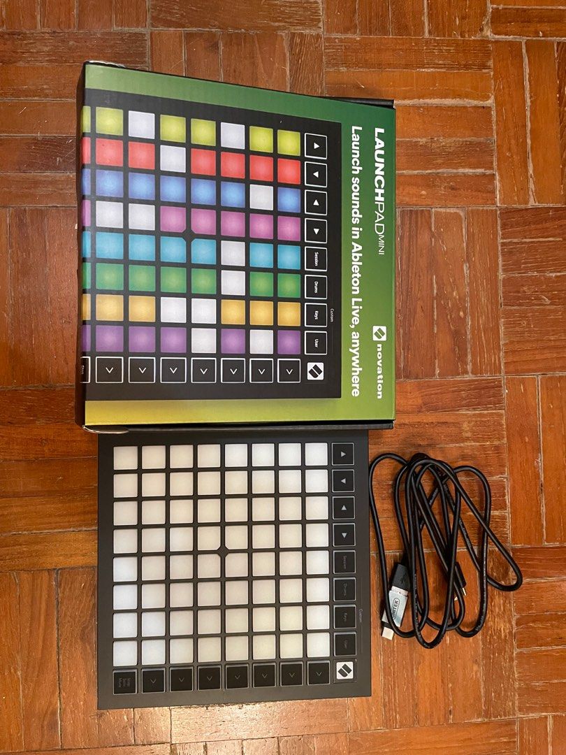 Launchpad mini mk3, 興趣及遊戲, 音樂、樂器& 配件, 樂器- Carousell