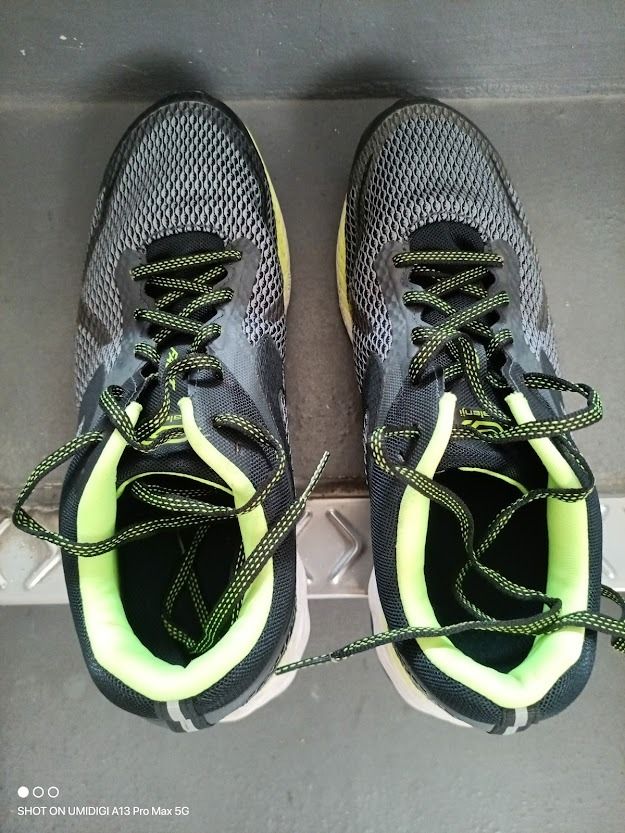 Like New Decathlon Kiprun Fast running shoe size EU42 UK 8 US 9