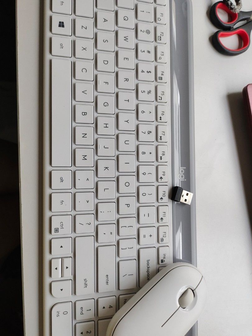 Teclado logitech k hotsell 470