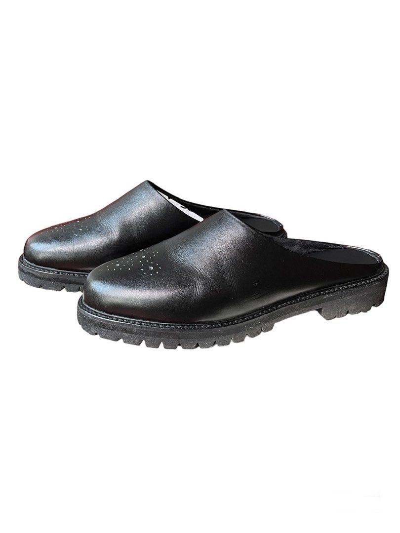 Lug Sole chunky Mules in black leather