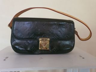 Louis Vuitton - Authenticated Malibu Street Handbag - Leather Beige for Women, Good Condition
