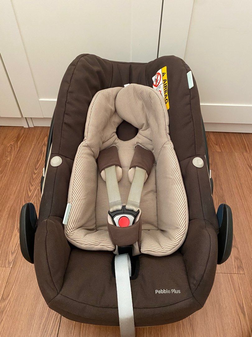Maxicosi pebble plus carrier carseat Babies Kids Going Out