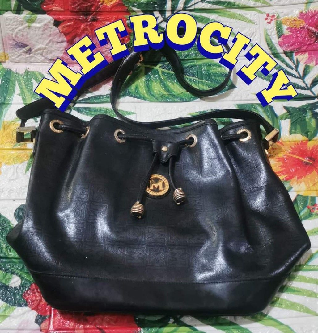 METROCITY GENUINE LEATHER BAG, Luxury, Bags & Wallets on Carousell