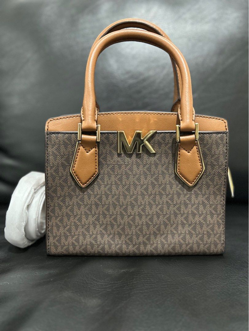 MK mott messenger crossbody bag