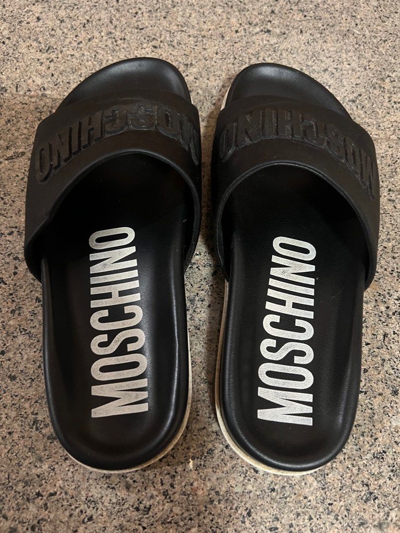 Moschino clearance black slides