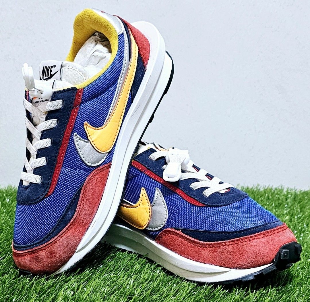 Nike waffle varsity blue deals